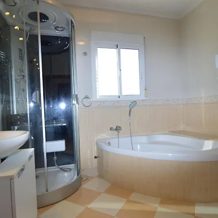 Villa Welcoming Villa In Alicante With Private Swimming Pool *